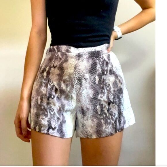 Gianni Bini Pants - Gianni Bini Snakeskin High Rise Shorts